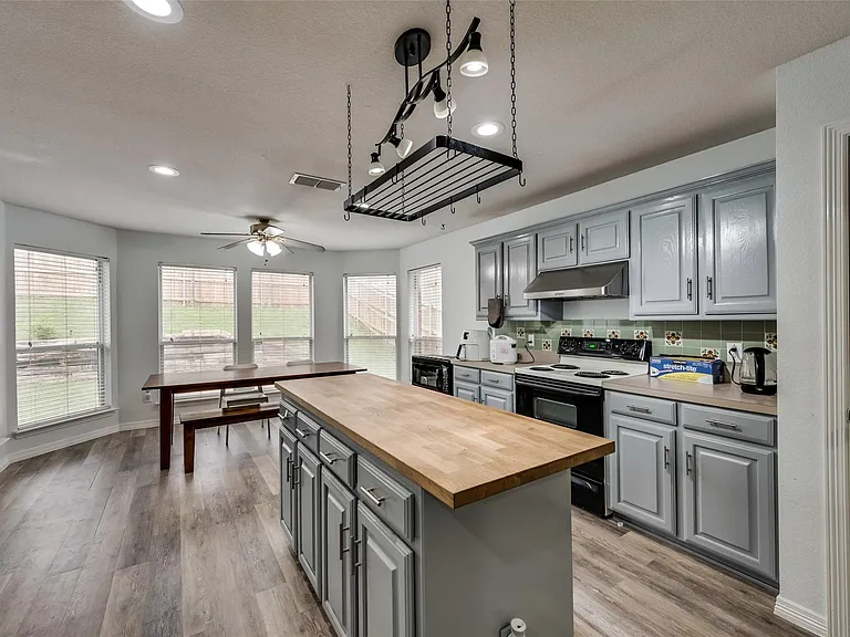 603 Pine Meadow Ct — Photo 8