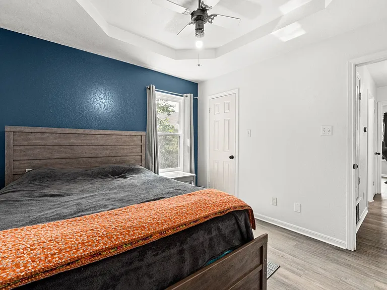 2210 Barry Dr — Photo 21