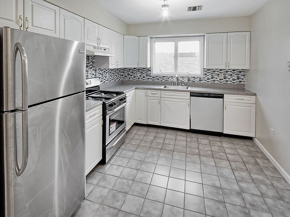 1st image of 7014 Durham Ave #2