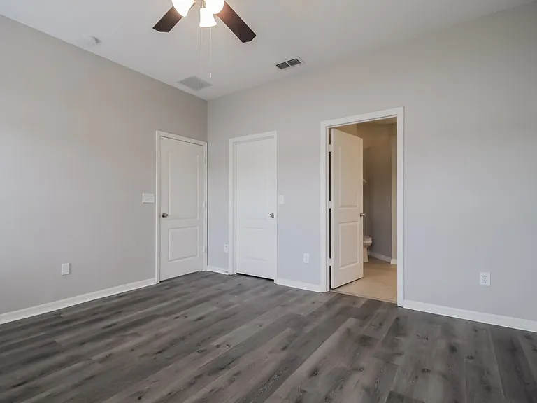 4244 Waterside Pointe Cir — Photo 8