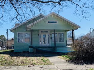 530 Fairfax St, Carlyle, IL