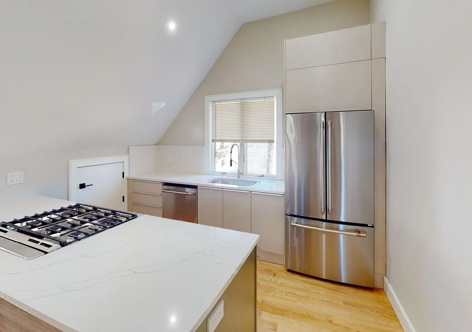 93 Williston Rd — Photo 2