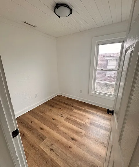 630 Hagerer St — Photo 11