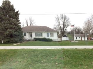206 6th Ave E, Andalusia, IL 61232