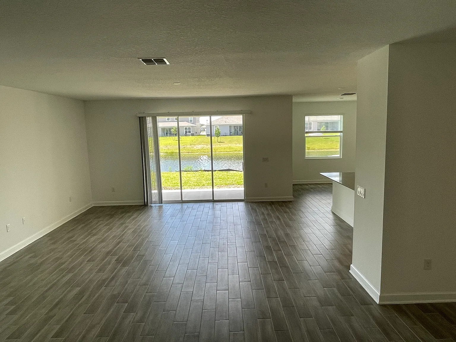 5016 Center Ct — Photo 4