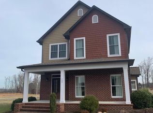 127 Groves Park Blvd E, Oak Ridge, TN 37830
