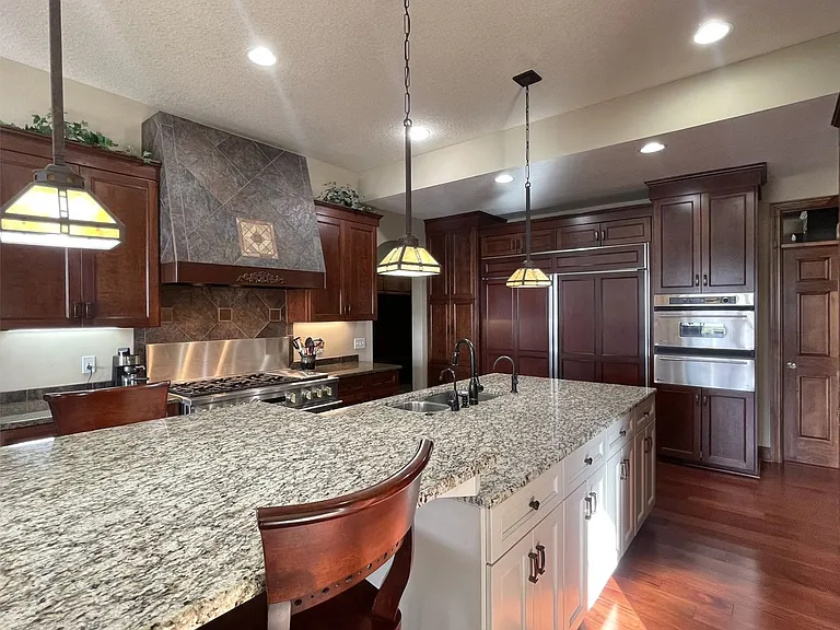 3995 N Shore Dr — Photo 13