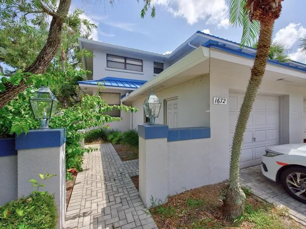 1672 Watermark Cir NE, Saint Petersburg, FL 33702