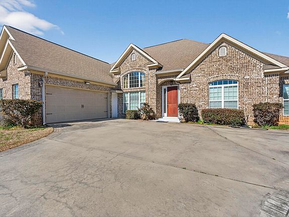 2nd image of 304 Montview Way