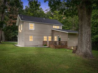 480 Freeman Falls Rd, Acme, PA 15610