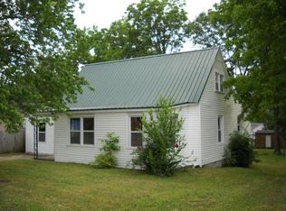 264 Houston Ave, Selmer, TN 38375