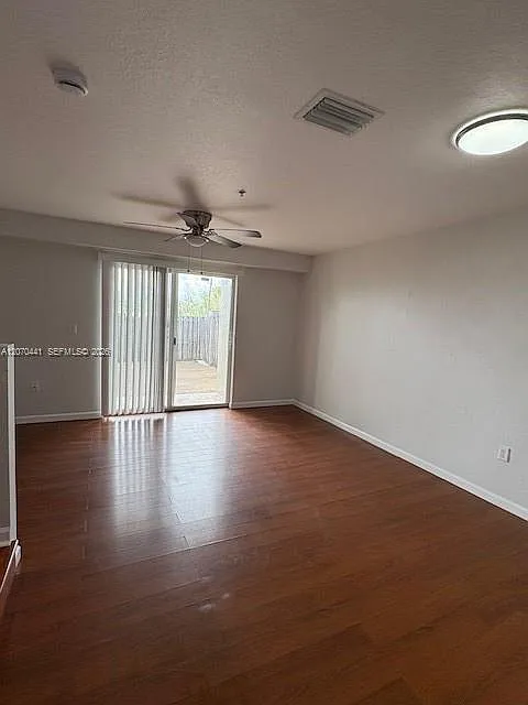 Lake Vue Villas Condo — Photo 2