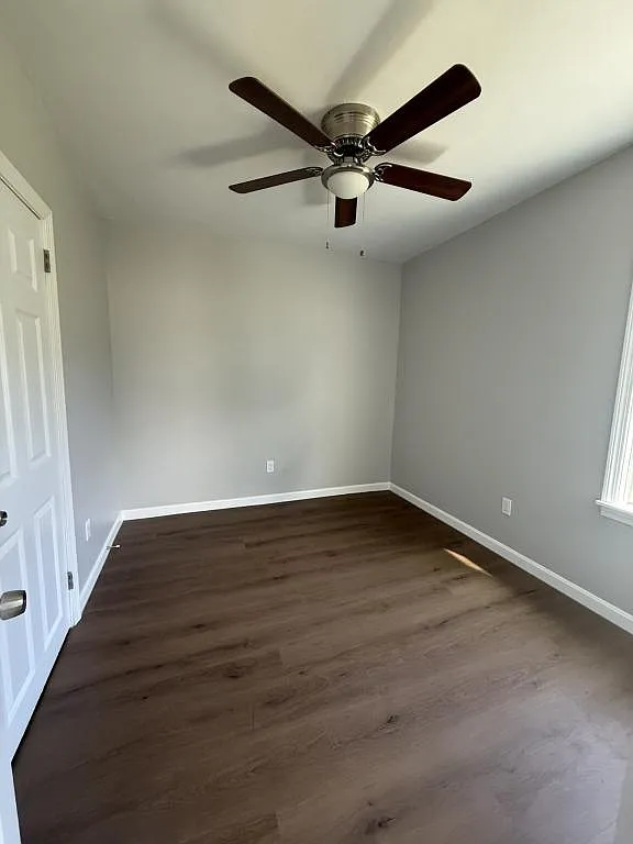 324 Tuttle St — Photo 4