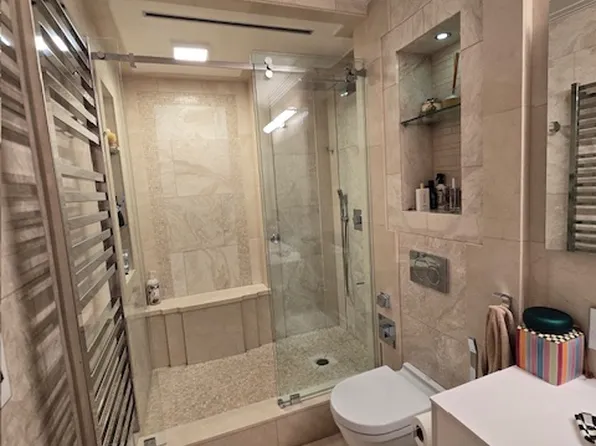 60 Oceana Drive West image 8 of 9