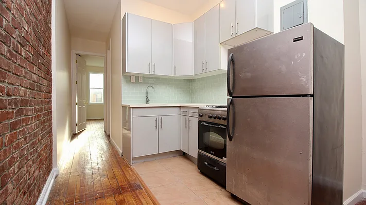 Rented by Nooklyn NYC LLC | media 9