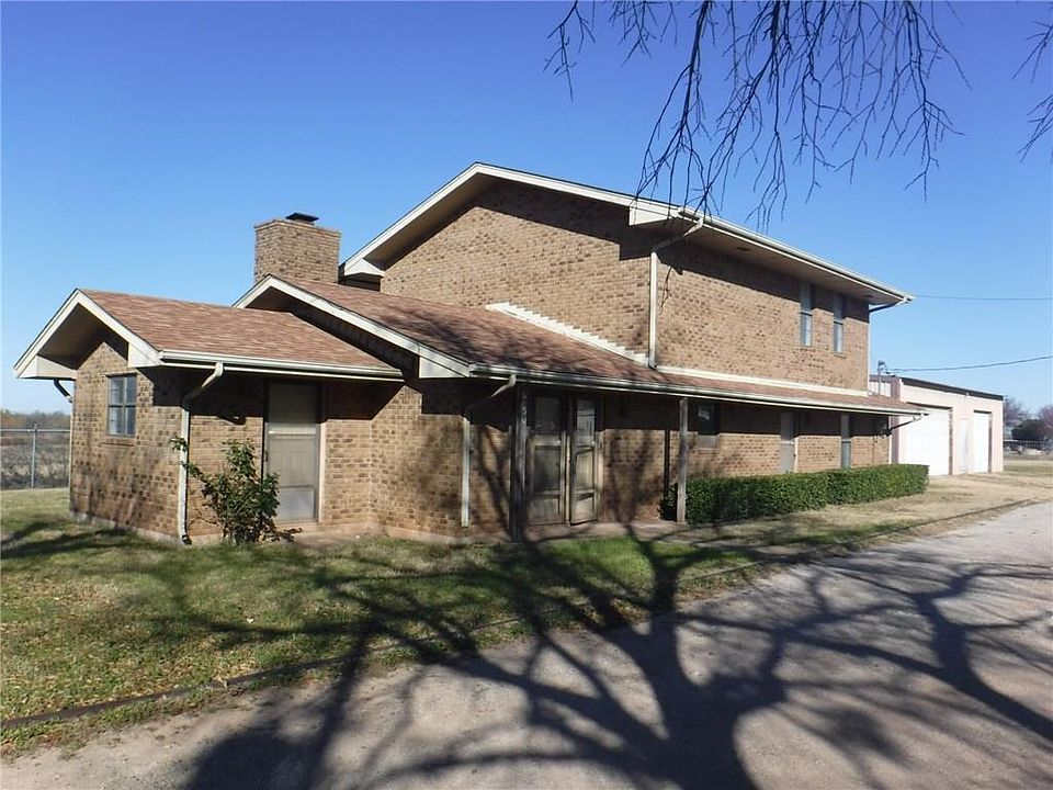 1st image of 507 W Pecan St