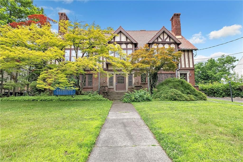 195 Brooklawn Ave, Bridgeport, CT 06604 Zillow