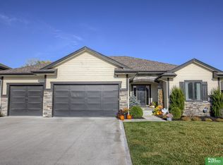 2121 N 188th Ave, Elkhorn, NE 68022