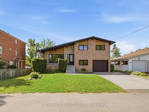 3rd image of 568 Simcoe St