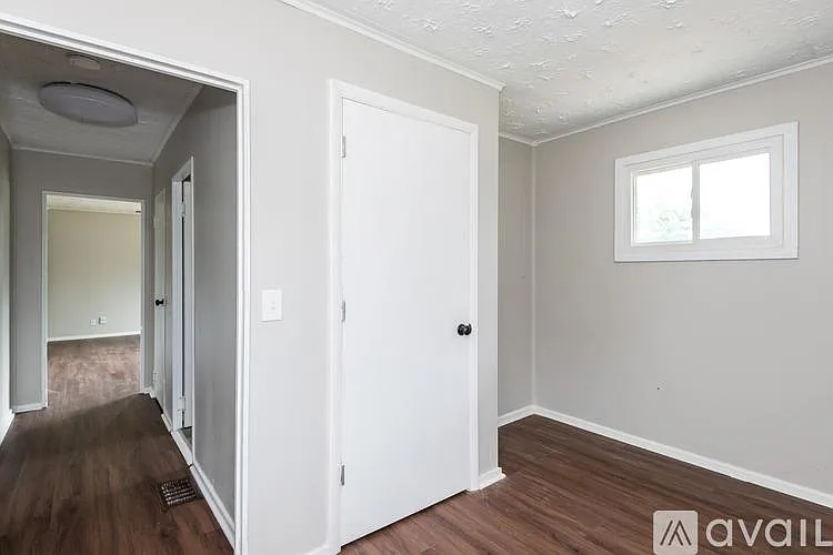 1116 N 8th St — Photo 11