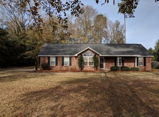 2861 Cains Mill Rd, Sumter, SC 29154