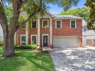 1102 Crestview St, Round Rock, TX 78681