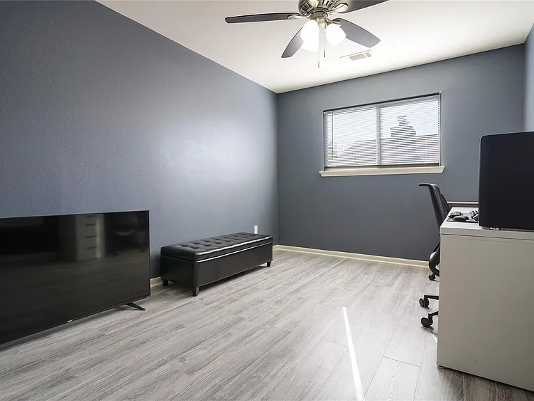 6419 Waldron Dr #B — Photo 17