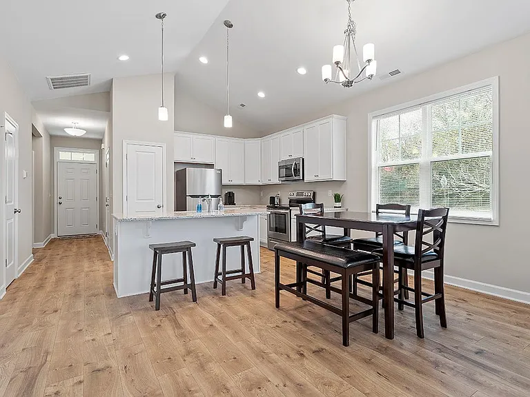 3003 Bryant St — Photo 14