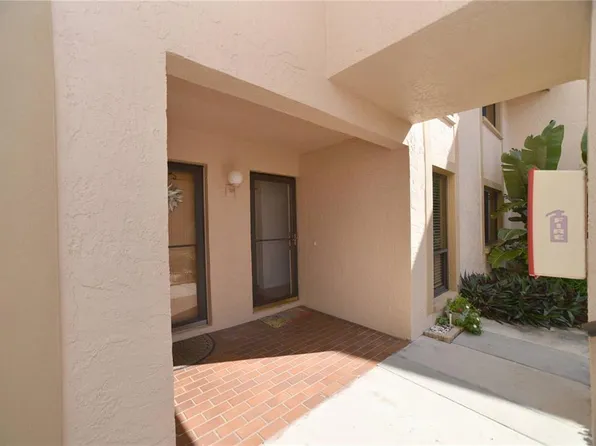 4770 Brittany Dr S APT 16, Saint Petersburg, FL 33715