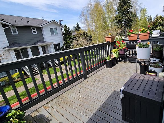 Large Deck for gardening and grilling