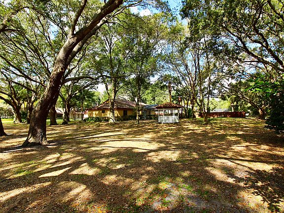 2nd image of 6333 Greengrove Ct