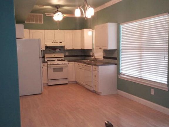4th image of 1702 Sorenson Dr