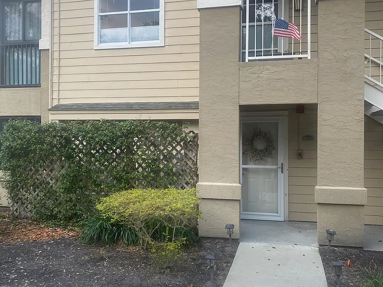 19 Arbor Club Dr #107 — Photo 2