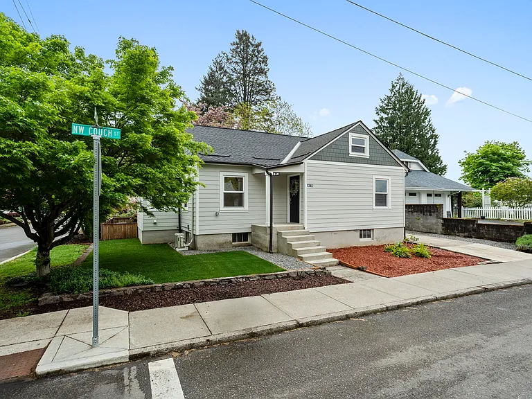 1346 NW Couch St — Photo 31