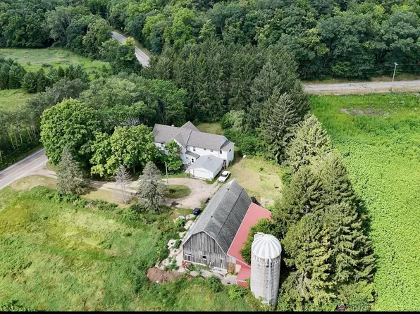 31016 7th STREET, Burlington, WI 53105