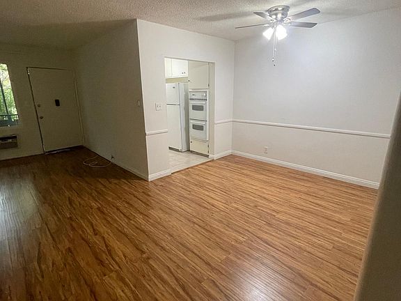 4th image of 855 S Windsor Blvd APT 3