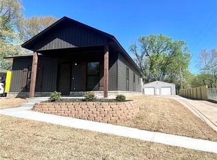 1629 Poplar St, Van Buren, AR 72956