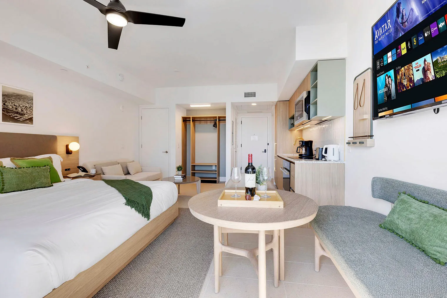Studio, 1.0 bath, 441 sqft, $4,868 — Photo 1