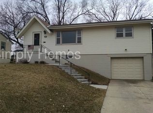 5613 Grand Ave, Omaha, NE 68104