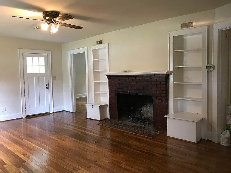 501 Hillsborough Rd — Photo 8