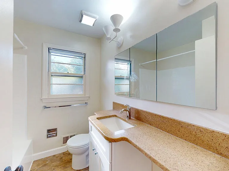 6415 Potomac Ave — Photo 26