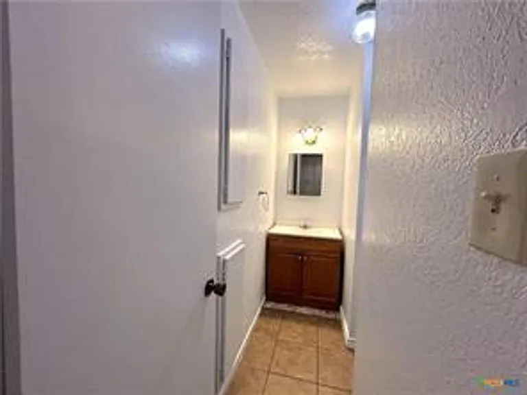 10411 Trimmier Rd #B — Photo 9