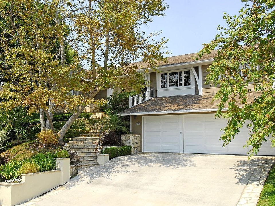 1st image of 14939 La Cumbre Dr