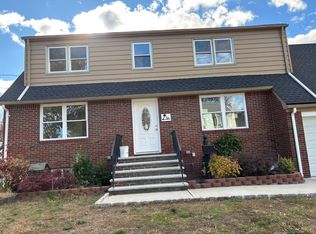 60 Stone Ave FLOOR 2, Elmwood Park, NJ 07407