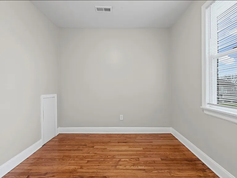 13496 Hazelridge St #2E — Photo 7