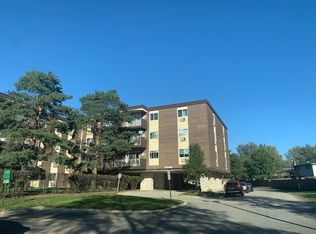 1331 S Finley Rd APT 103, Lombard, IL 60148