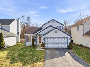 1899 Queens Meadow Ln, Grove City, OH 43123