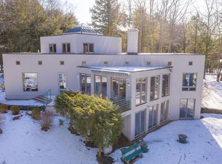 4 Medinah Cir, Falmouth, ME 04105