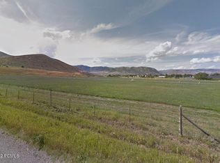 800 S Henefer Rd, Henefer, UT 84033