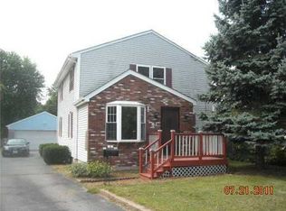 81 Manton St, Pawtucket, RI 02861